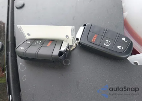 2025 Jeep Compass Limited 4X4 из США, поврежденный, VIN 3C4NJDCNXST571910